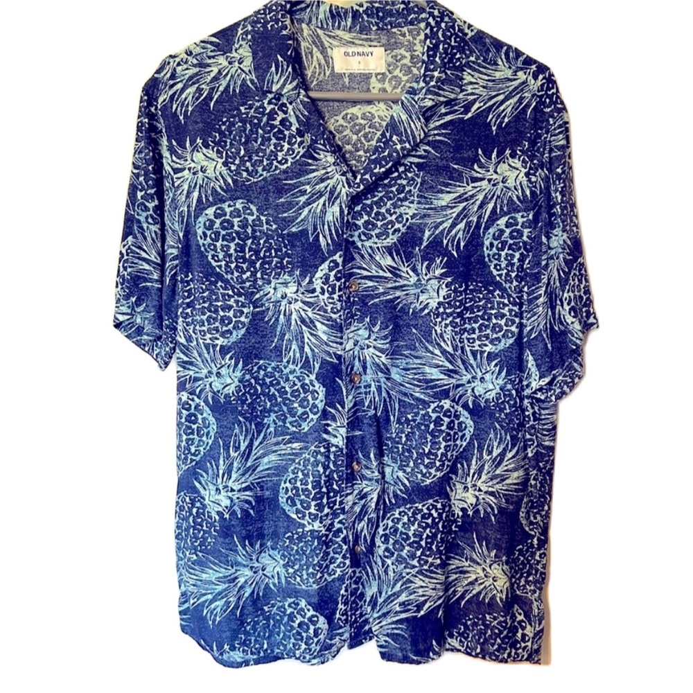 *Old Navy Hawaiian button up shirt